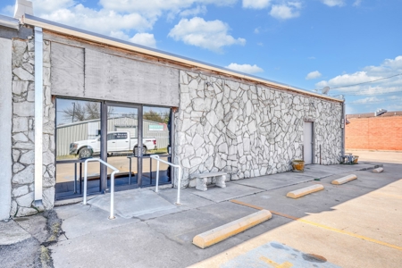 Commercial Property For Sale In Elk City, OK - image 20