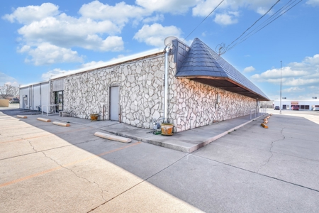 Commercial Property For Sale In Elk City, OK - image 39