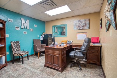 Commercial Property For Sale In Elk City, OK - image 11