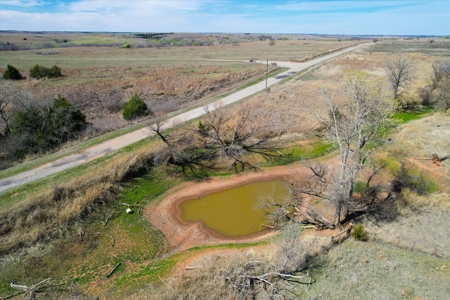 160-Acre Trophy Deer Hunting & Agriculture  | Clinton, OK - image 12