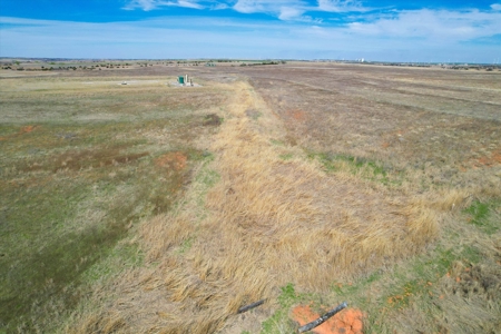160-Acre Trophy Deer Hunting & Agriculture  | Clinton, OK - image 17