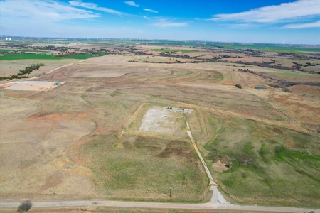 160-Acre Trophy Deer Hunting & Agriculture  | Clinton, OK - image 9