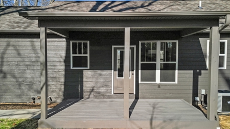 Custom Built Home just across the Street from the Golf Cours - image 9
