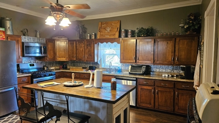 Horse farm for sale with riding arena , with a great home - image 30