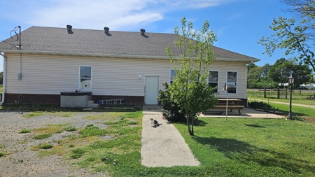 Horse farm for sale with riding arena , with a great home - image 21