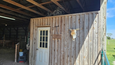 Horse farm for sale with riding arena , with a great home - image 40
