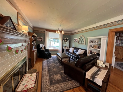 Eastern Oregon Three Bedroom Home - image 8