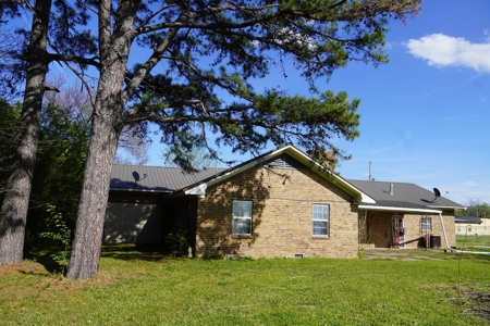 Spacious Country Home In Panama, Oklahoma For Sale - image 8