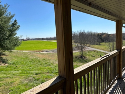 Country Home in Albany, Kentucky - image 32