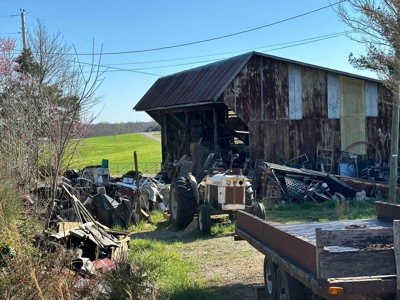 Country Home in Albany, Kentucky - image 38