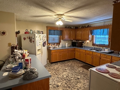 Country Home in Albany, Kentucky - image 17