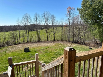 Country Home in Albany, Kentucky - image 34