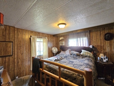 4 Bedroom 3 Bath Country Property - image 20