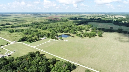 El Dorado Springs Missouri Country Home & Land For Sale - image 3