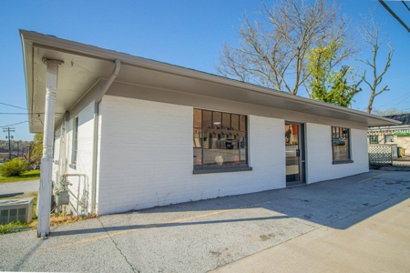 Commercial Property For Sale in Harrison, Ar Retail, Medical - image 4