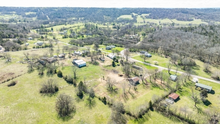 3 Dwellings, Barns, and Sheds to be Auctioned in Columbia TN - image 43