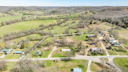 3 Dwellings, Barns, and Sheds to be Auctioned in Columbia TN - image 38