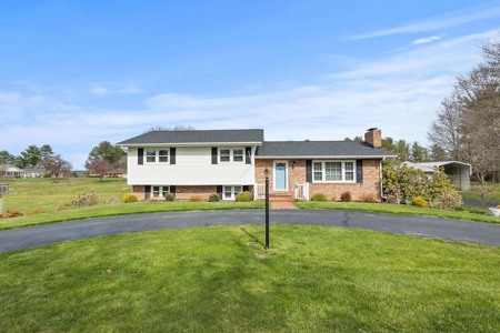 Home for Sale in Abingdon VA - image 32