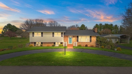 Home for Sale in Abingdon VA - image 1
