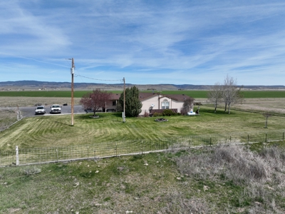 Eastern Oregon Meadow Land Ranch - image 27