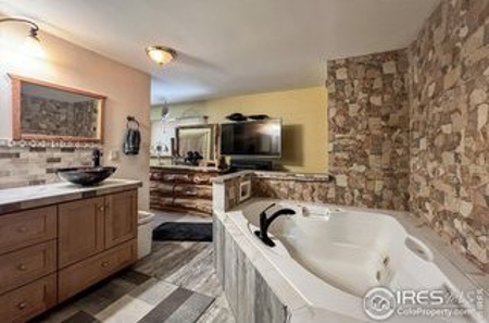 Scenic Mountain Oasis - image 17