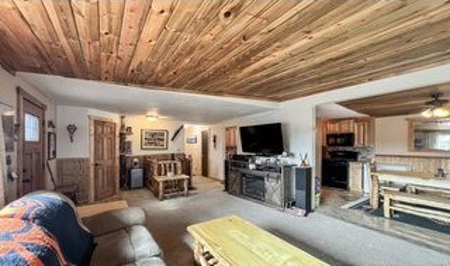 Scenic Mountain Oasis - image 4