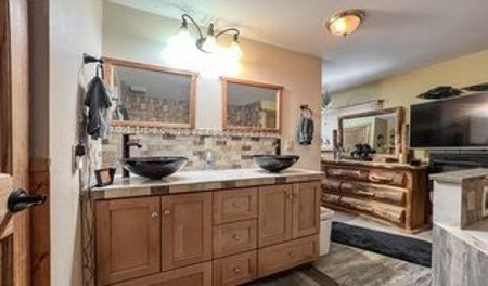 Scenic Mountain Oasis - image 15