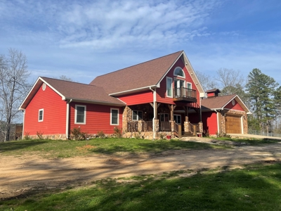 Riverfront Home In Eminence Missouri On The Jacks Fork River - image 2