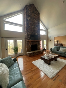 Riverfront Home In Eminence Missouri On The Jacks Fork River - image 18