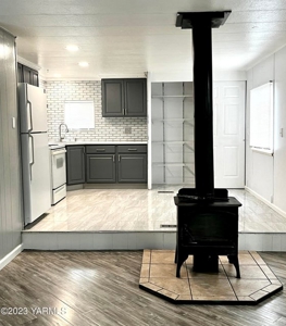 Manufactured Home on Leased Land, Riverfront Access - image 4