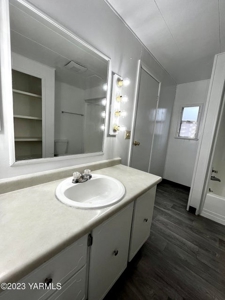 Manufactured Home on Leased Land, Riverfront Access - image 11