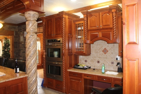 Beautiful Lodge style home - image 8