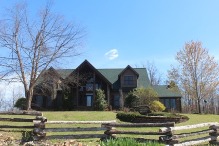 Beautiful Lodge style home - image 1