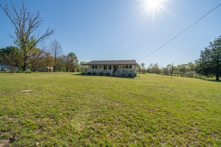 House for sale with Land New Diana ISD Texas - image 2