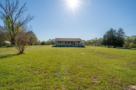 House for sale with Land New Diana ISD Texas - image 1