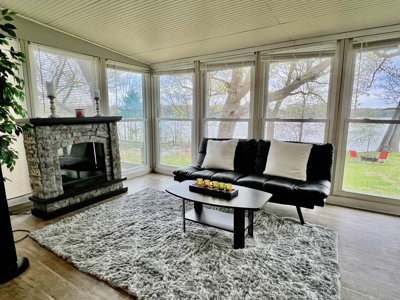 Lakefront Property For Sale on Lake Charles - image 10