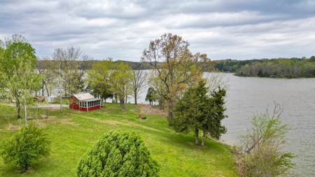 Lakefront Property For Sale on Lake Charles - image 9
