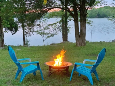 Lakefront Property For Sale on Lake Charles - image 8