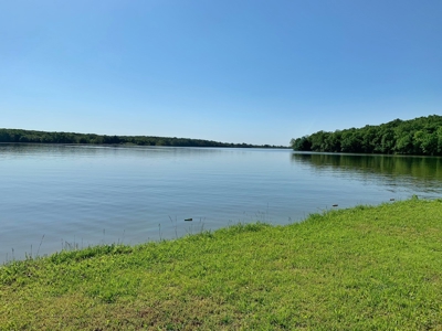 Lakefront Property For Sale on Lake Charles - image 2