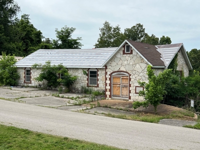 Commercial Building in town, Fulton County AR - image 9