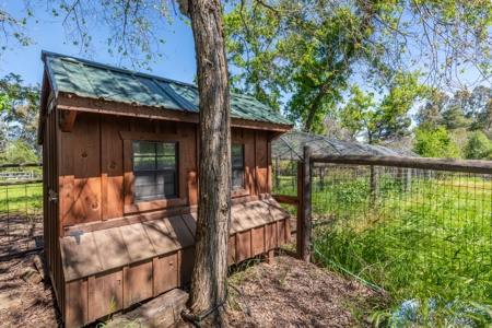 Winters, California Country Homes on Small Acreage for Sale - image 8