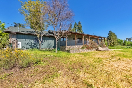 Winters, California Country Homes on Small Acreage for Sale - image 2