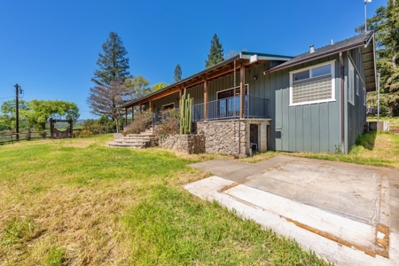 Winters, California Country Homes on Small Acreage for Sale - image 3