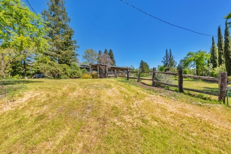 Winters, California Country Homes on Small Acreage for Sale - image 5