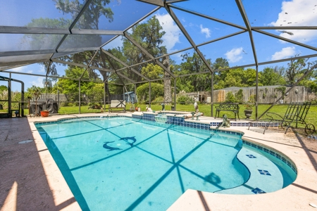 Charming House With Pool In The Heart Of High Springs, Fl! - image 23