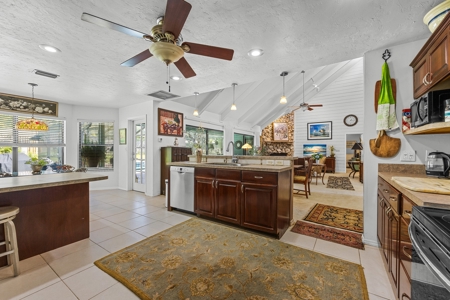 Charming House With Pool In The Heart Of High Springs, Fl! - image 10