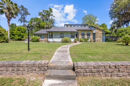 Charming House With Pool In The Heart Of High Springs, Fl! - image 1