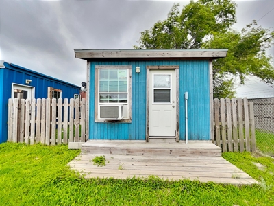 RV PARK In HOLIDAY BEACH - image 13