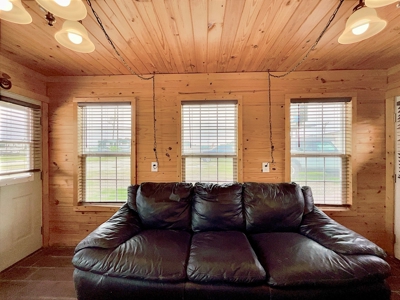 RV PARK In HOLIDAY BEACH - image 19
