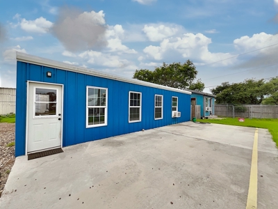 RV PARK In HOLIDAY BEACH - image 6